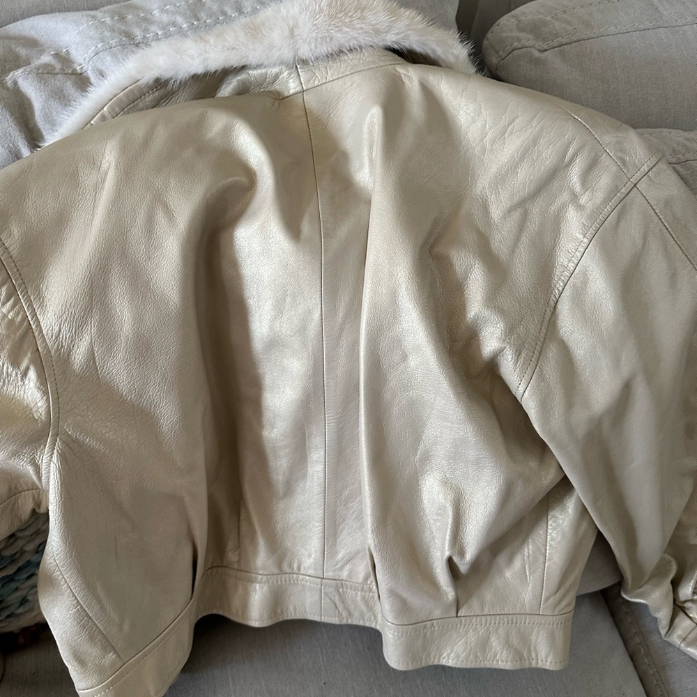 Cream leather jacket - Picture 4 of 6